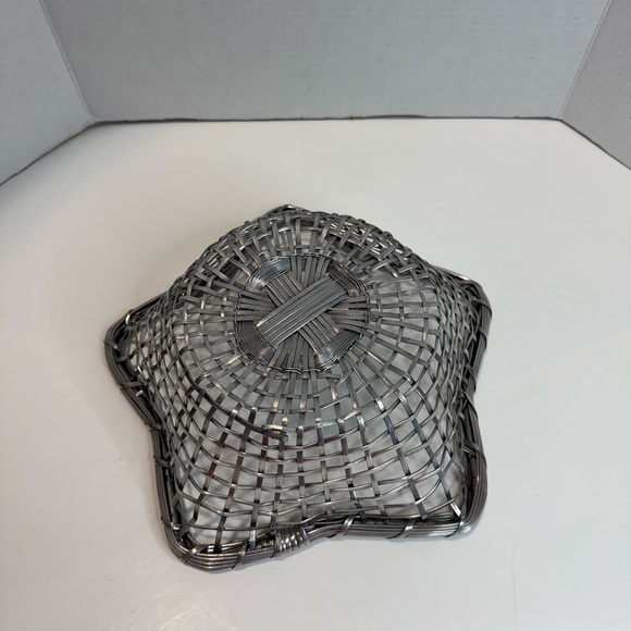Star Wire Basket - Picture 4 of 4